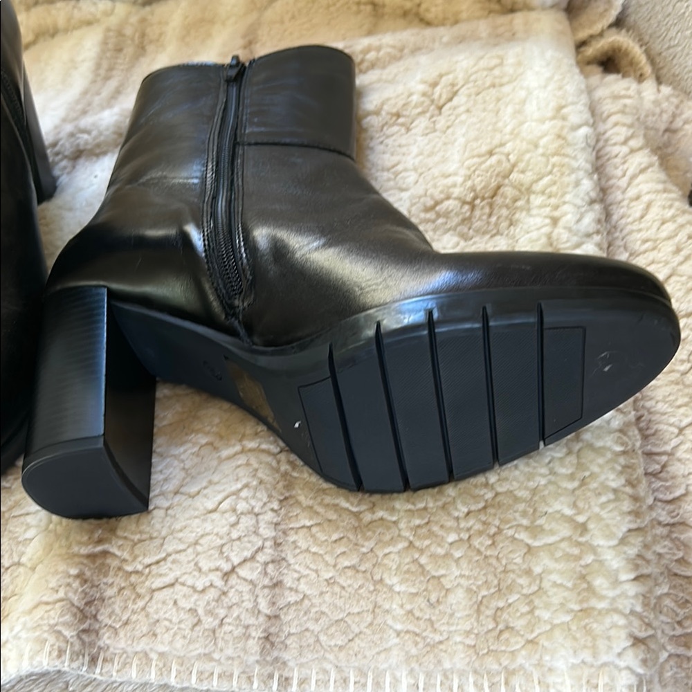 Rizzoli Black Heeled Boots Sleek Design - Picture 5 of 6